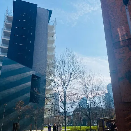 Isola Bosco Verticale * Milan